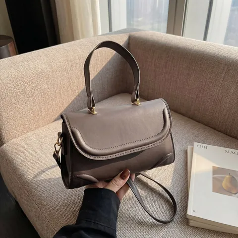 Women Vintage PU Leather Shoulder Bag Minimalist Flap Handbag Elegant Stitching Crossbody Bag For Daily Commuting Ladies