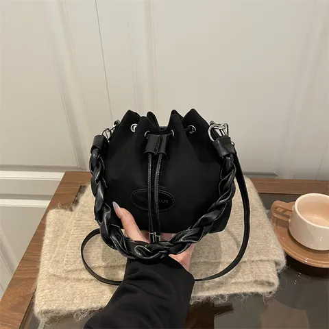Bolso Cubo de Ante Vintage para Mujer Bolso de Hombro con Cordón de Moda Urbana Retro con Asa Trenzada Bandolera