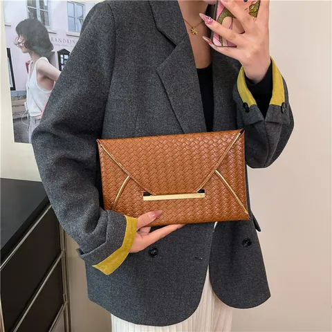 Geweven Textuur PU Leer Enveloppe Clutch Goud Metalen Trim Mode Dames Handtas Voor Avondfeest Banket Dagelijkse Combinatie