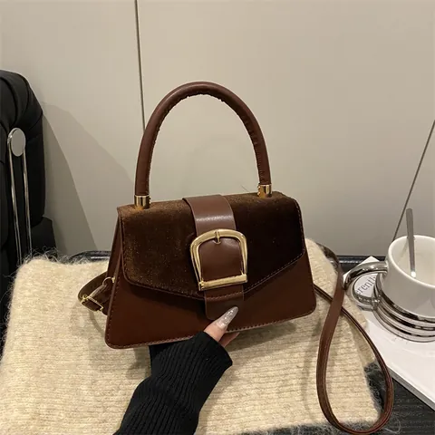 Gespleißte Wildleder-PU-Leder-Umhängetasche für Damen Vintage-Klappe Quadratische Schultertasche mit Goldener Schnalle Handtasche