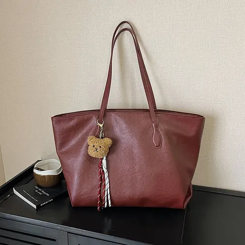 Bolso Tote de Cuero PU de Gran Capacidad para Mujer Bolso de Hombro Casual Vintage Con Llavero de Oso de Peluche Diario