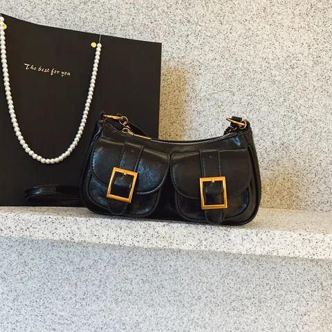 Borsa Baguette in PU Retrò da Donna Con Doppie Tasche Frontali Fibbia in Metallo Dorato Tracolla a Catena Elegante Borsa a Spalla