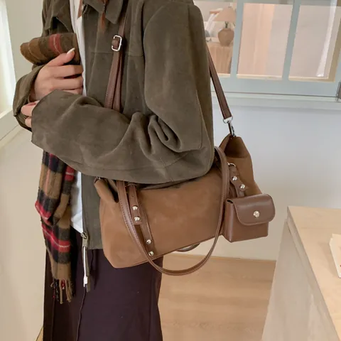 Borsa a Spalla da Donna in PU Opaco Vintage Con Mini Portamonete Decorazione Rivetti Borsa a Tracolla Casual Quotidiana