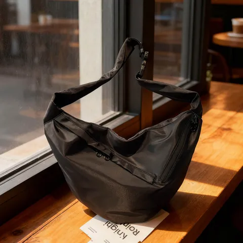 Damen Große Kapazität Schwarz Nylon Hobo Umhängetasche Halbmond Knödel Schultertasche Mit Mehreren Reißverschlusstaschen Lässig