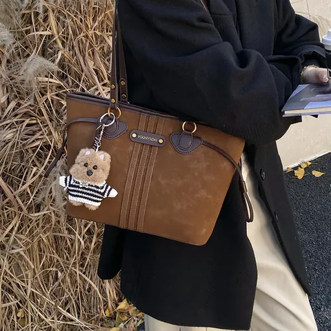 Large Capacity PU Leather Tote Bag Vintage Casual Shoulder Bag Women Handbag Including Bear Charm Daily Commute Office