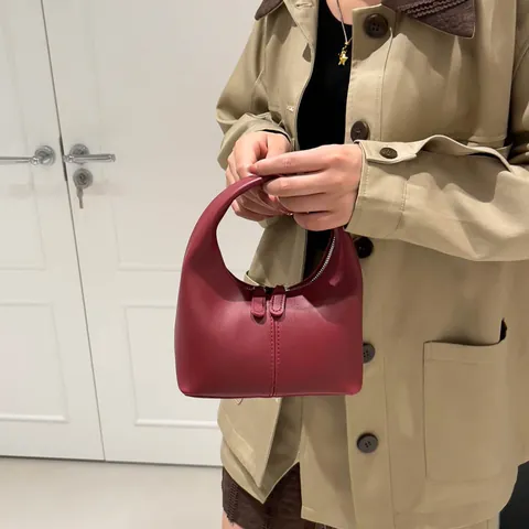 Women Small Hobo Handbag PU Leather Solid Color Half Moon Bag With Double Zipper For Casual Travel Fashion Elegant Mini Bag