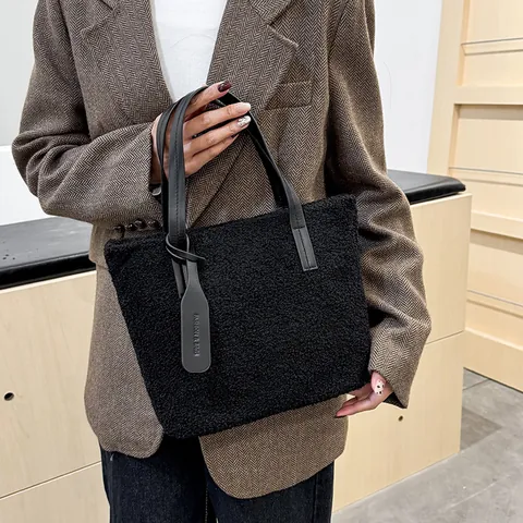 Women's Plush Faux Fur Tote Bag Casual Bucket Bag With Faux Leather Handle Solid Color Shoulder Bag For Autumn Winter