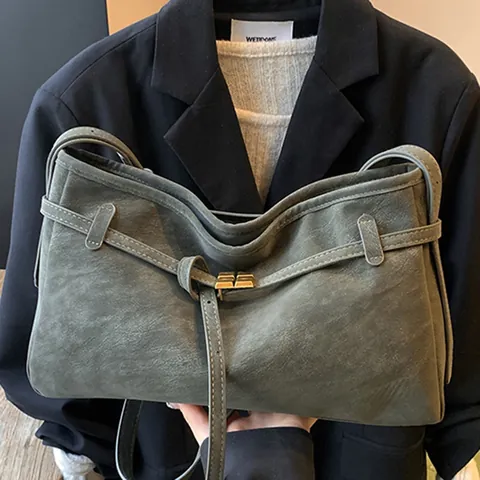Large Capacity PU Leather Shoulder Bag For Women Retro Simple Crossbody Messenger Bag With Adjustable Strap Metal Buckle