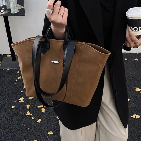Vintage Faux Suede Large Capacity Tote Bag For Women Retro Solid Color Handbag With Metal Buckle Daily Commuting Shoulder Bag