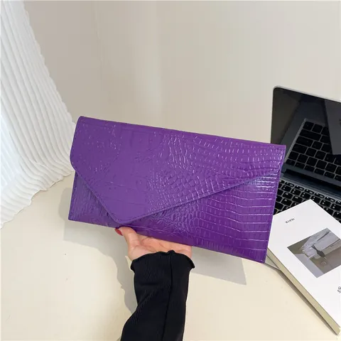 Pochette Enveloppe Femme Motif Crocodile Sac à Main Mode en Cuir PU Carré pour Soirée Petit Sac à Bandoulière