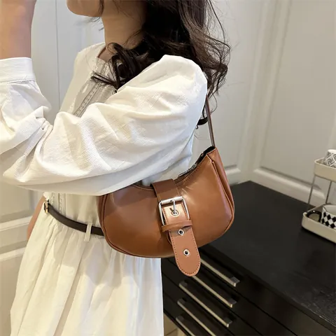 Bolso Hobo de Cuero PU Vintage para Mujer Hebilla de Metal Grande Bolso de Hombro Soberaco Color Sólido Elegante Urbano