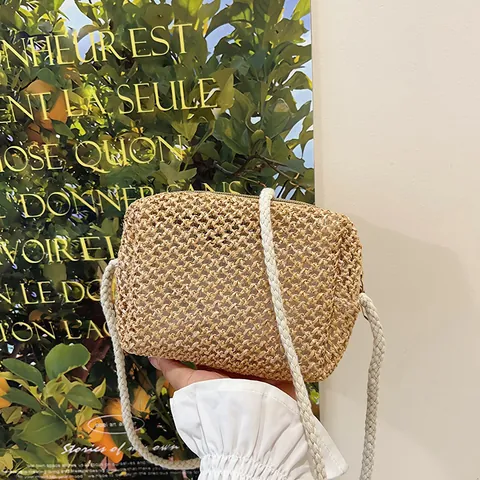 Zomer Handgemaakte Geweven Stro Crossbody Vierkante Tas Voor Vrouwen Kleine Verfrissende Vakantie Pastorale Stijl Strand Schoudertas