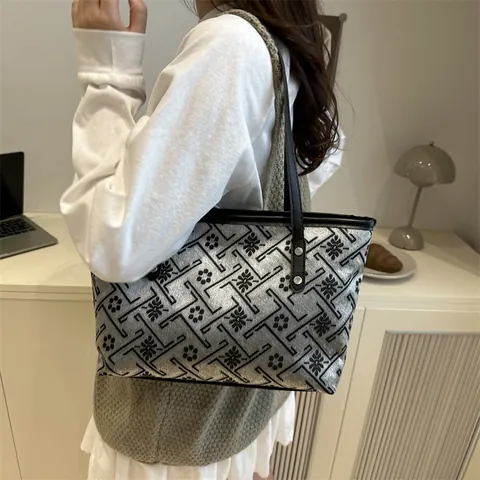Chinese Style Embroidered Jacquard Tote Bag For Women Retro Geometric Floral Pattern Large Capacity Shoulder Bag Fashion Handbag