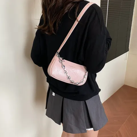 Women Wrinkled PU Leather Underarm Bag With Chunky Silver Chain Trendy Small Square Shoulder Baguette Bag Casual Handbag