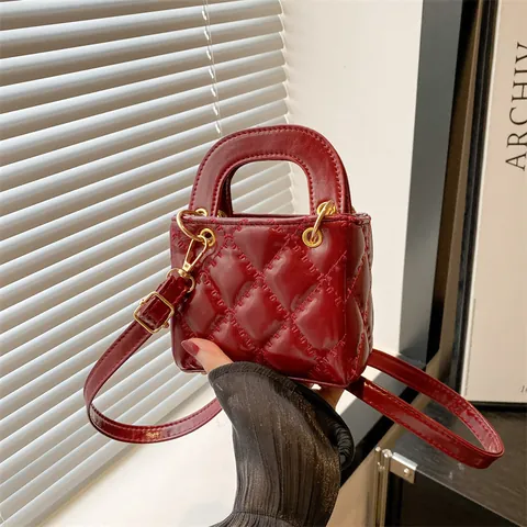 Mini Borsa a Mano Trapuntata da Donna in Pelle PU Piccola Borsa Quadrata Con Manico Anello di Metallo Borsa a Tracolla da Giorno