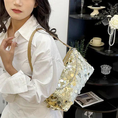 Sac à Épaule Femme Mode Paillettes Croissant Grande Capacité Chaîne Sac Sous le Bras Tendance de la Rue Petit Sac Carré pour Fête