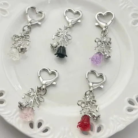 Süßer Schlüsselanhänger Mit Schleife Und Rose Für Damen Legierung Harz Herzverschluss Tasche Charm Strass Blumen Schmuck Geschenk