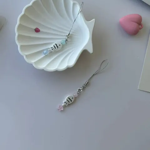 Lindo Adorno de Teléfono Pez Estrella para Mujeres Niñas Aleación Plástico Cuentas Cadena de Teléfono Móvil Llavero Estilo Japonés