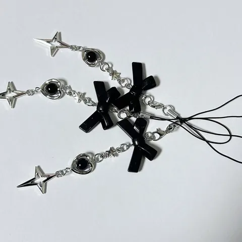 Bijou de Téléphone Y2K Gothique Nœud Noir Croix Étoile Alliage Cœur Perle Porte-Clés Pendentif Sac Décoration Femmes