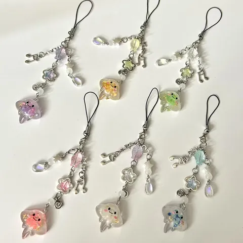 Kreative Qualle Stachelrochen Cartoon Meereskreatur Handy Anhänger Harz Glitzer Stern Musiknote Schlüsselanhänger Für Taschen