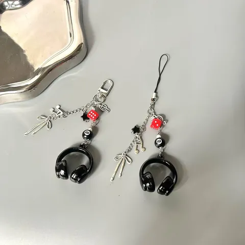 Y2K Kopfhörer 8 Ball Schlüsselanhänger Roter Würfel Anhänger Handy Charm Für Rucksack Dekoration Cool Student Street Style