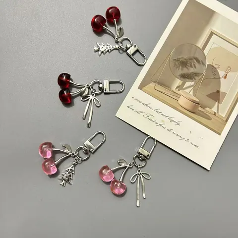 Vintage Simulation Kirsche Schlüsselanhänger Niedlich Harz Frucht Anhänger Legierung Schleife Weihnachtsbaum Dekor Damen Geschenk