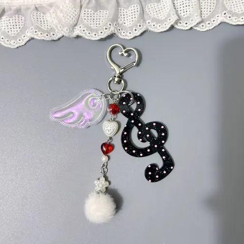 Musik G-Schlüssel Acryl Schlüsselanhänger Mit Herz Metallschnalle Flügel Bommel Blumen Perlenkette Taschenanhänger Für Damen Mädchen