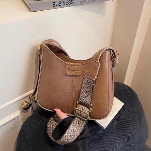 Bolso de Cubo de Cuero PU Vintage para Mujer Con Correa Ancha Tejida Geométrica Color Sólido Bolso de Hombro Cruzado Moda Diario