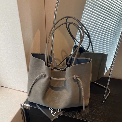 Borsa Tote in Pelle PU Vintage E Pochette da Donna Grande Capacità Coulisse Borsa a Spalla Retro Scamosciata Borsa a Mano Pendolare