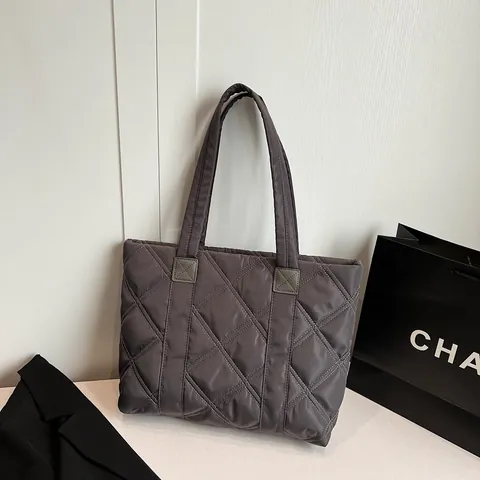 Borsa Shopping Trapuntata in Nylon Imbottita da Donna Grande Capacità Motivo a Rombi Moda Invernale Borsa a Spalla per Pendolarismo Quotidiano