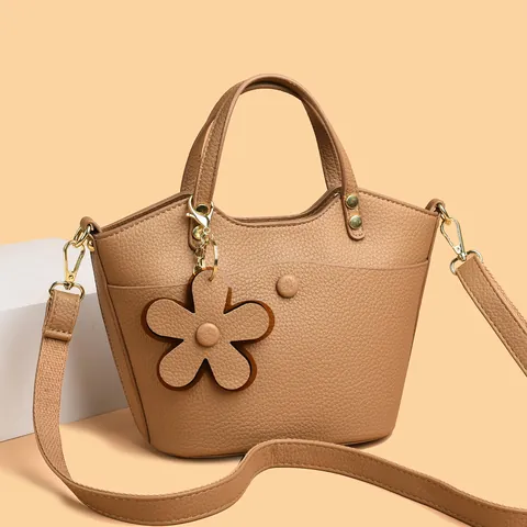 Sac Seau pour Femmes en Cuir PU Motif Litchi Sac à Bandoulière Minimaliste Avec Pendentif Fleur Style Coréen Sac à Main