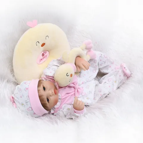 Realistische Reborn Baby Puppe Weiche Silikongliedmaßen Stoffkörper Neugeborenes Mädchen In Rosa Blumen Outfit Mit Küken Plüschtier
