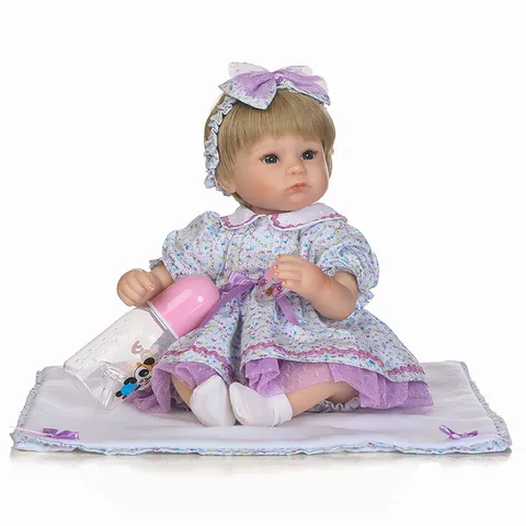 Poupée Bébé Reborn Réaliste Silicone Souple Corps en Tissu Simulation Jouet Fille Avec Robe Florale Violette Accessoires