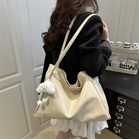 Women's Large Capacity PU Leather Tote Bag Minimalist Korean Style Shoulder Bag With Cute Cloud Charm Daily Soft Handbag