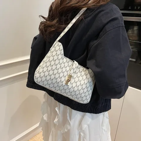Borsa Sotto l'ascella Vintage Monogramma Donna in Pelle PU Con Chiusura in Metallo Oro Catena Borsa a Tracolla Moda