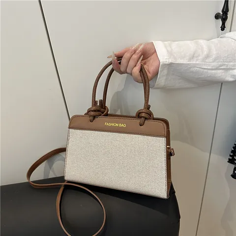 Sac à Main Élégant pour Femmes en Cuir PU et Toile Sac Bandoulière Avec Poignée Nouée et Impression de Lettres Usage Quotidien