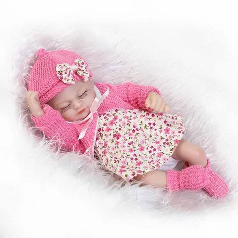 Realistica Bambola Reborn in Silicone Vinile Neonato che Dorme con Completo in Maglia Rosa Abito Floreale Bambola Fatta a Mano