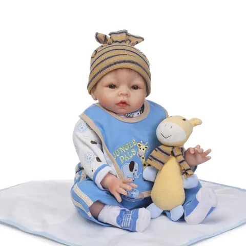 Simulation Baby Doll Realistic Reborn Baby Silicone Vinyl Newborn Doll With Blue Animal Clothes Pacifier Giraffe Plush Toy