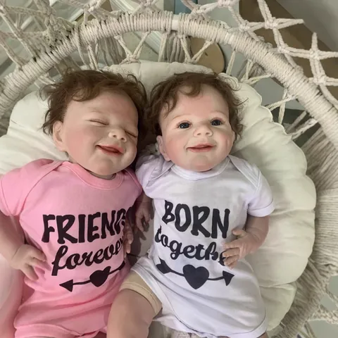 Realistic Reborn Twin Baby Dolls Soft Silicone Limbs Cloth Body Handmade Rooted Hair Simulation Twin Dolls With Pink White Clothing And Knitted Hats For Kids Playmate
