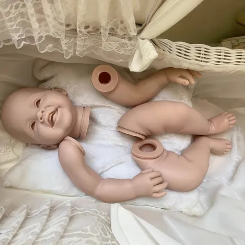 28 Inch Reborn Peuter Pop Kit Ongeverfd Blank Zacht Siliconen Vinyl DIY Realistische Baby Pop Onderdelen Met Hoofd En Ledematen