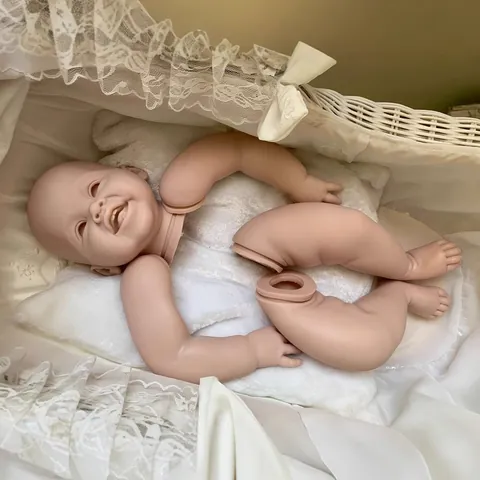 28 Inch Reborn Peuter Pop Kit Ongeverfd Blank Zacht Siliconen Vinyl DIY Realistische Baby Pop Onderdelen Met Hoofd En Ledematen