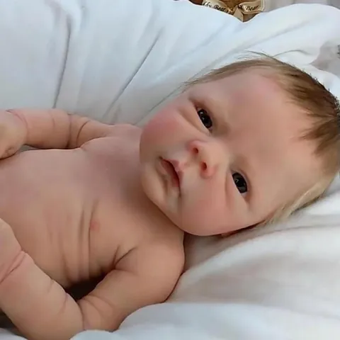 Realistic Reborn Baby Doll Soft Mixed Silicone Full Body Washable Newborn Toy Hand Implanted Mohair For Kids And Collectors