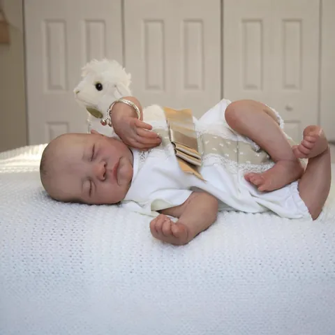 Muñeca Reborn Realista de 19 Pulgadas Cuerpo de Silicona Blanda Recién Nacida Durmiendo Con Vestido de Encaje Blanco Regalo de Juguete