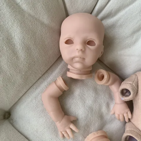 Realistisch DIY Onbeschilderd Reborn Baby Pop Vorm Kit Siliconen Vinyl Hoofd Ledematen En Stoffen Lichaam Voor Pop Maken Accessoires