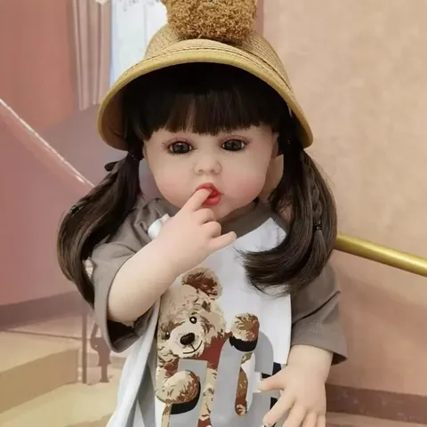 Realistische Reborn Babypuppe Silikon Vinyl Lebensechte Mädchen Puppe Mit Bären Outfit Hut Hausschuhe Für Kinder Geschenk Spielzeug
