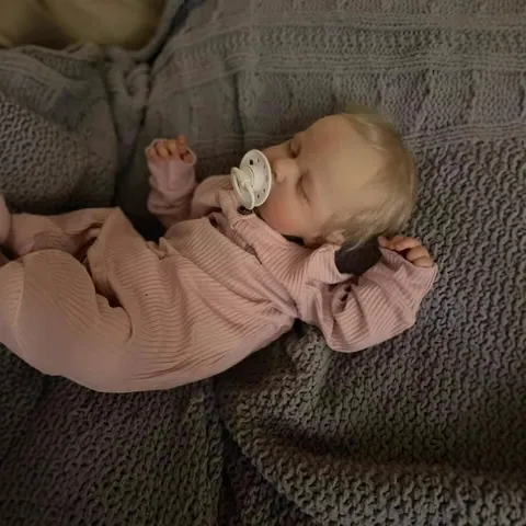 Realistic Reborn Baby Doll Hand Painted 3D Skin Visible Veins Soft Cloth Body Silicone Limbs Sleeping Girl Doll Pink Outfit