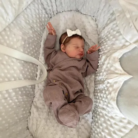 Bambola Reborn Realistica Laura Pelle Dipinta 3D Vene Visibili Corpo in Morbido Tessuto Bambola Neonata Che Dorme Fatta a Mano