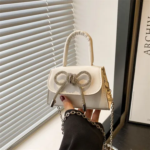 Sac Bandoulière Mini en PU pour Femme Avec Nœud en Strass Chaîne Argentée Elégant Petit Sac Carré de Soirée
