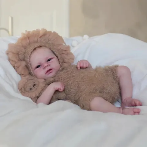 Realistic Reborn Baby Doll Soft Silicone Limbs Cloth Body Hand Painted Hair 3D Skin Veins Lion Theme Knitted Outfit Lion Plush Toy