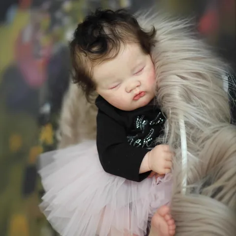Realistic Reborn Baby Doll Newborn Sleeping Girl With Cloth Body Soft Silicone Limbs Hand Painted Veins Lifelike Infant Toy Gift